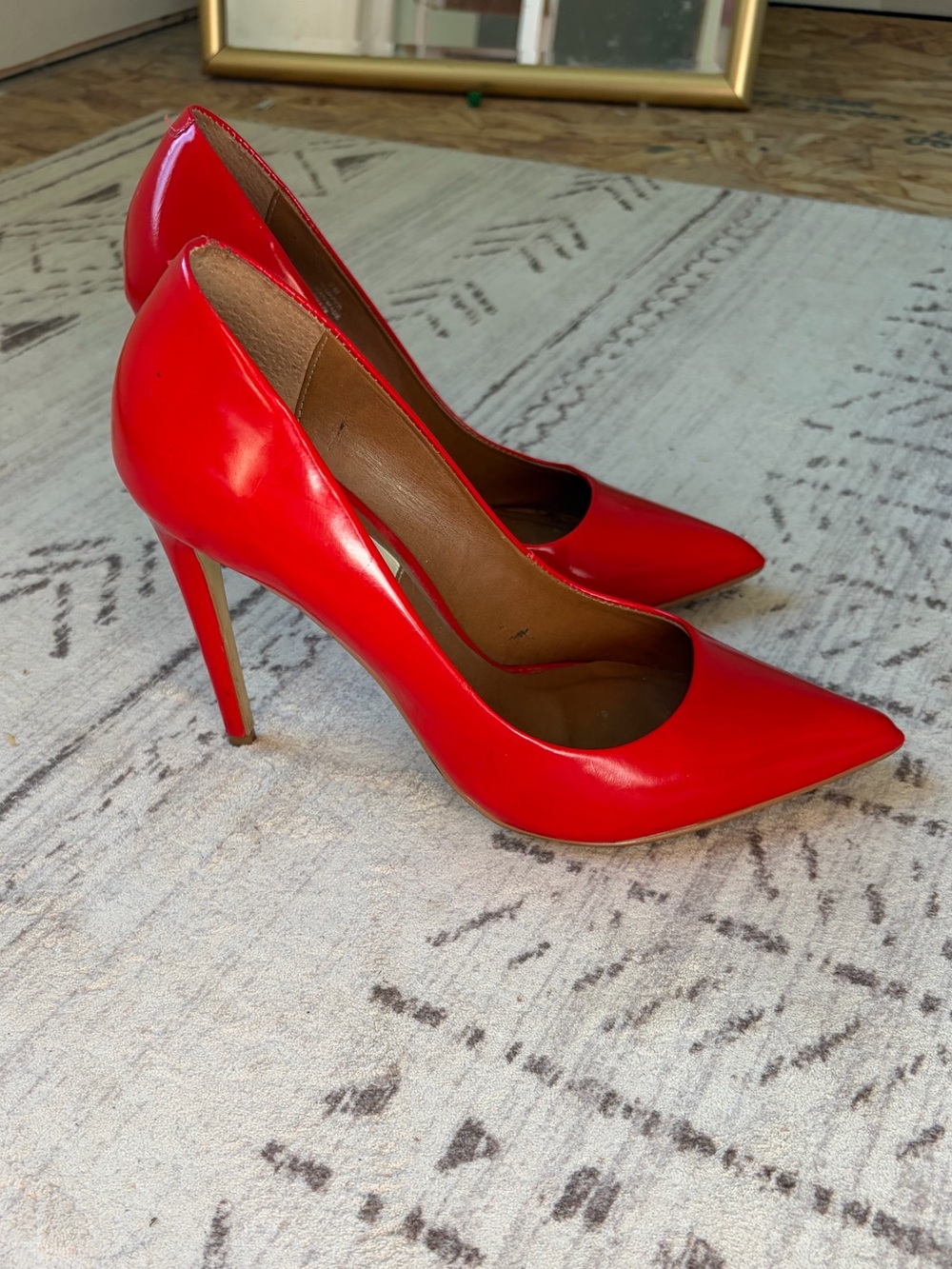 Classic Red Steve Madden Pointed-Toe Stiletto Pumps Size 9